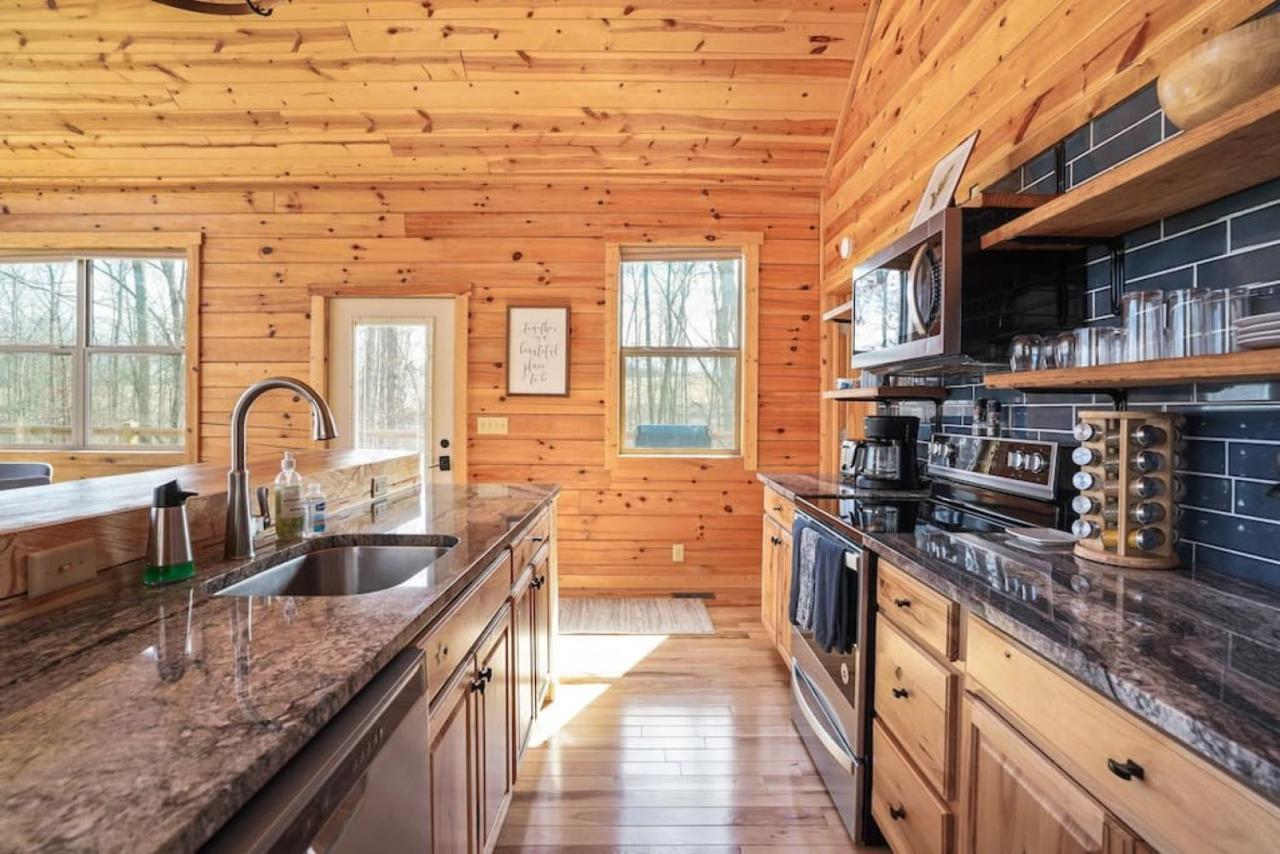 Fern Haven A Modern Take On Hocking Hills Cabins Stella ภายนอก รูปภาพ